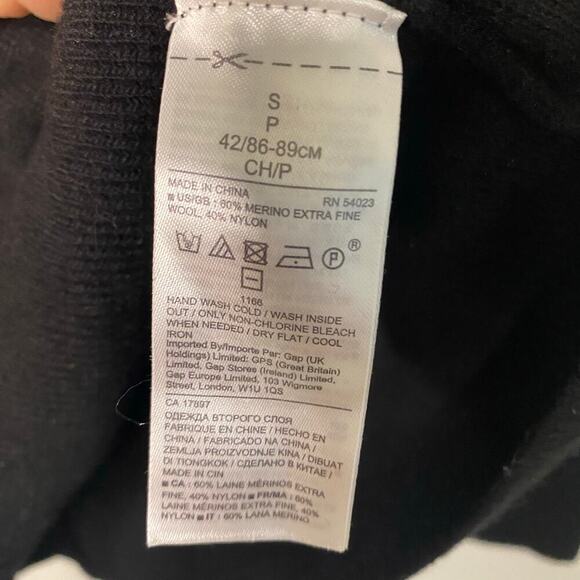 Women's Banana Republic Black Sweater Italian Merino Wool Blend Classic Small - Picture 6 of 15